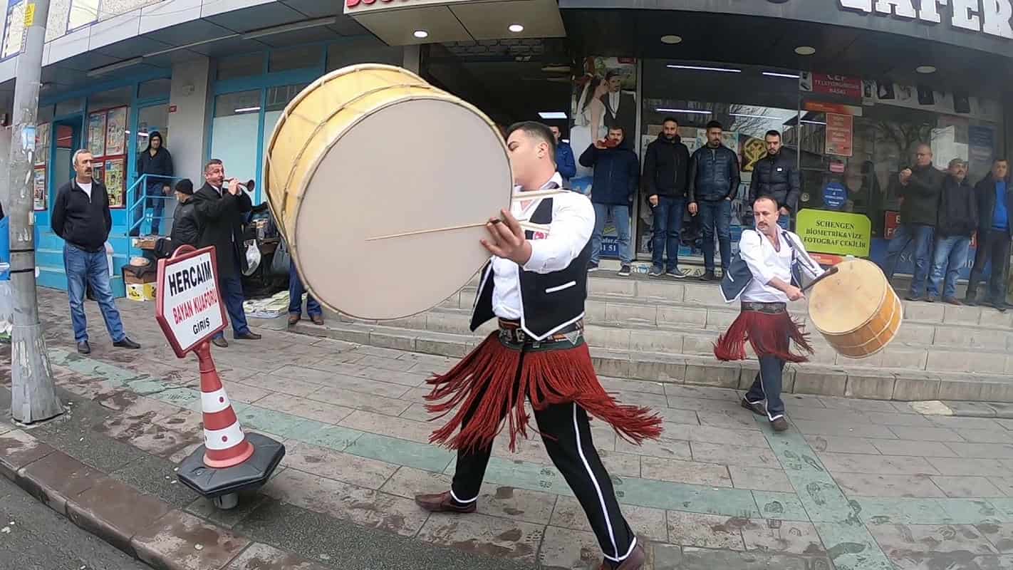 Sünnet ve asker eğlencesi