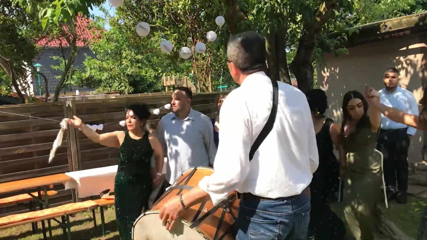 Davul zurna halay performansı