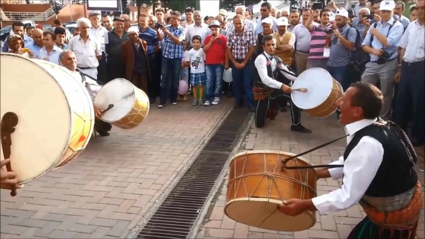 Organizasyon davulcu ekibi